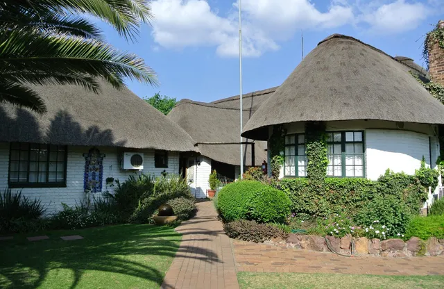 Thatchers Guest House