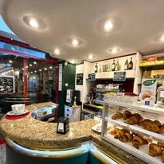 BLUMEN Cafè - Bar , Tabacchi, Aperitivi , Tavola Calda