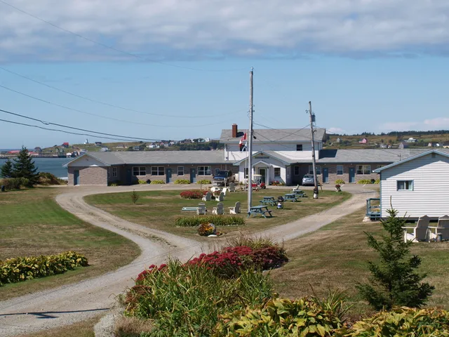 Cape View Motel and Cottages