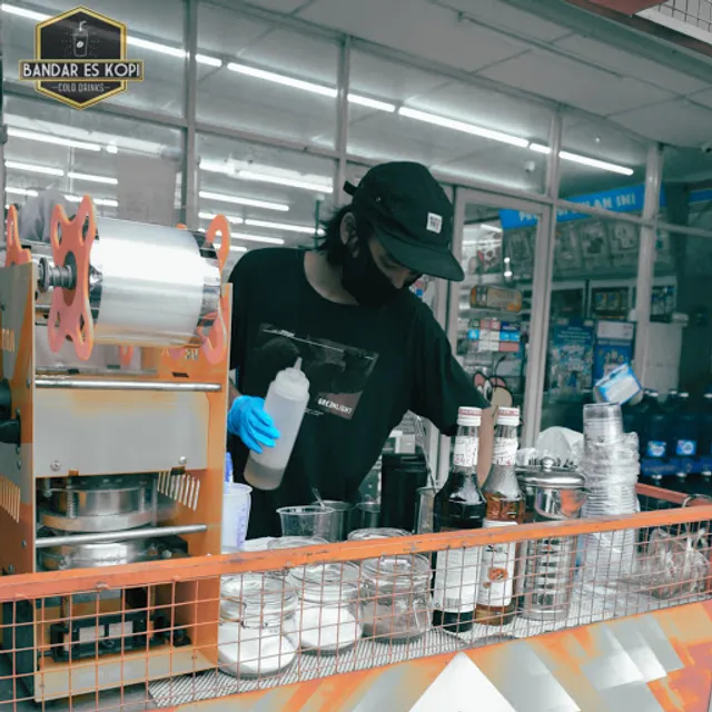 *BANDAR ES KOPI*