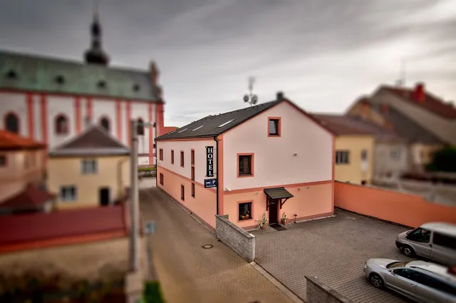 Hotel and Restaurant Merica