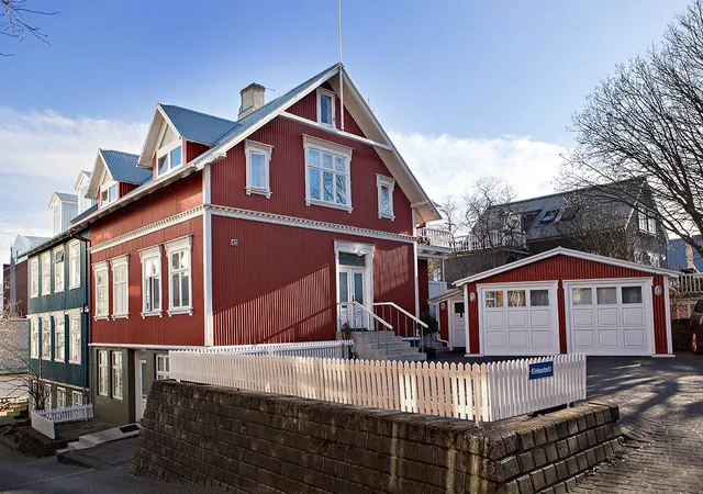 Brattagata Guesthouse