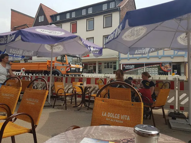 La Dolce Vita by Giovanna