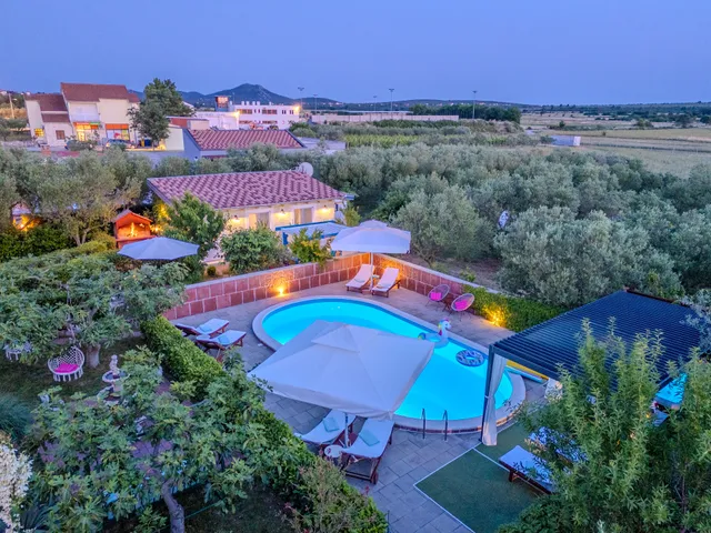 Villa Luka, Biograd na Moru