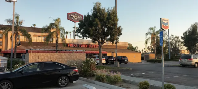 California Oak Shopping Center