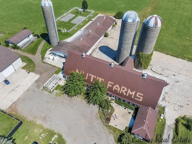 Nutt Meadow Farms