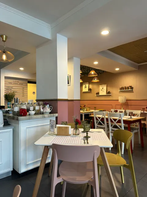 Flavors Deli & Catering