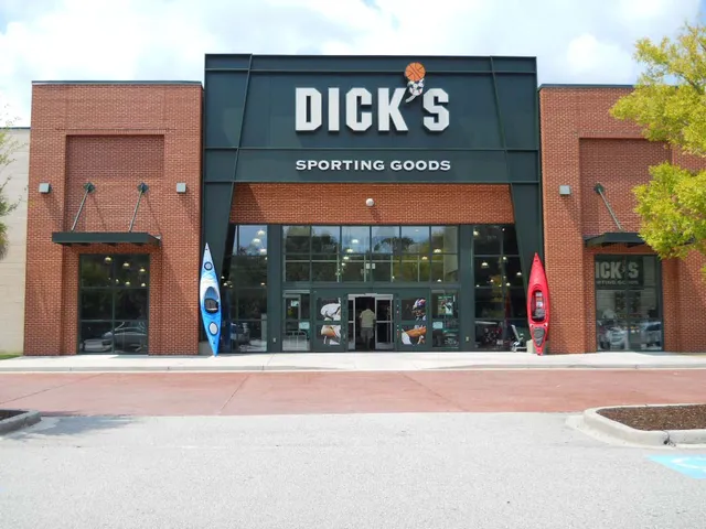 DICK'S Sporting Goods