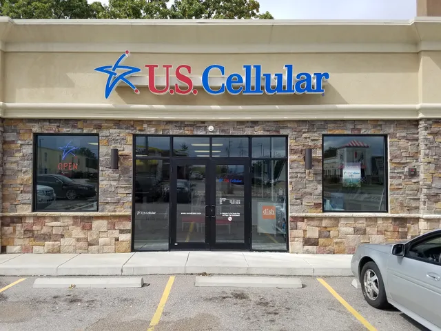 Authorized Retailer UScellular & T-Mobile