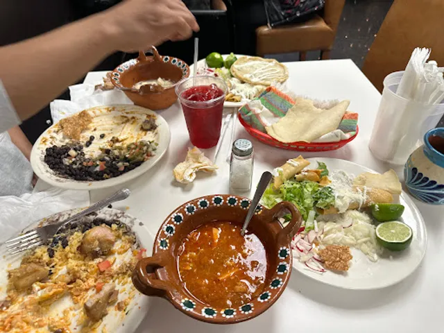 La Onda Lounge Cafeteria