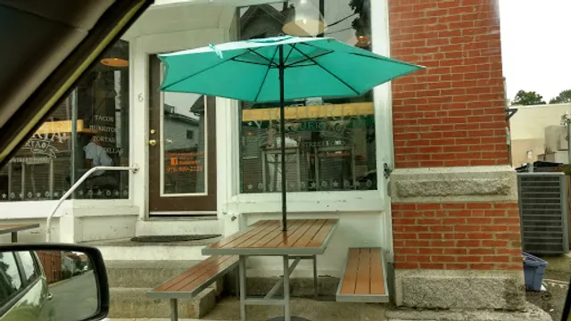 La Victoria Taqueria