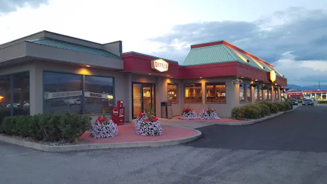 Denny's Restaurant