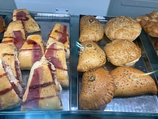 Panificadora e Confeitaria Arco Iris