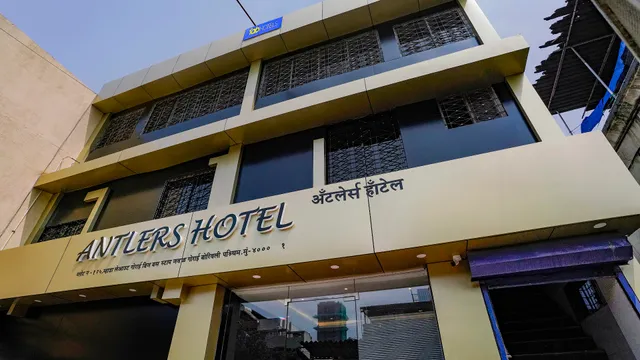 Via Antlers - Hotels in Borivali West