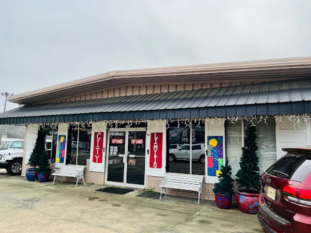 City Limits Seafood & Steaks