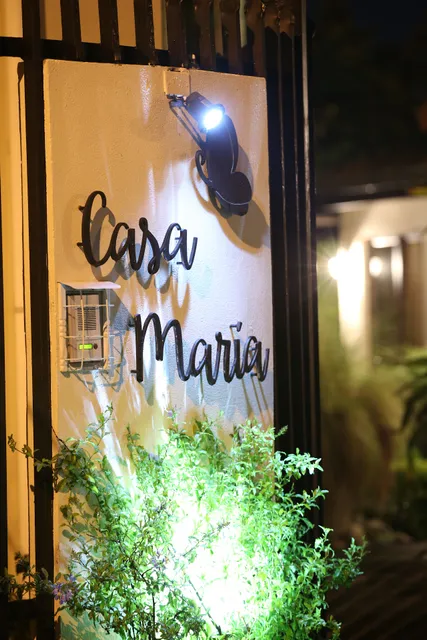 Casa María Aeropuerto B&B