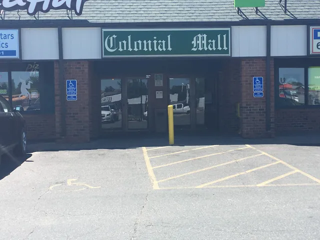 Colonial Mall