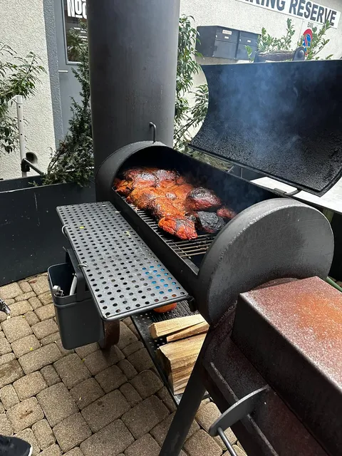 Le Bar’BQ Restaurant