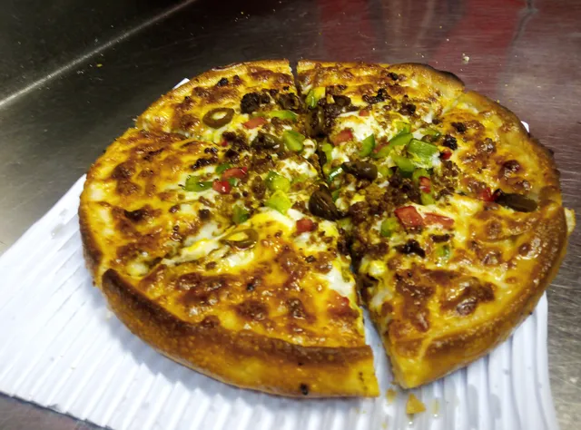 Pelaak Pizza & Sandwich