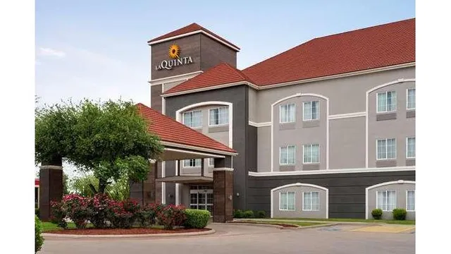La Quinta Inn & Suites by Wyndham Stephenville