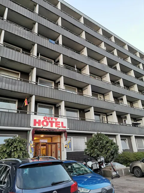 City Hotel