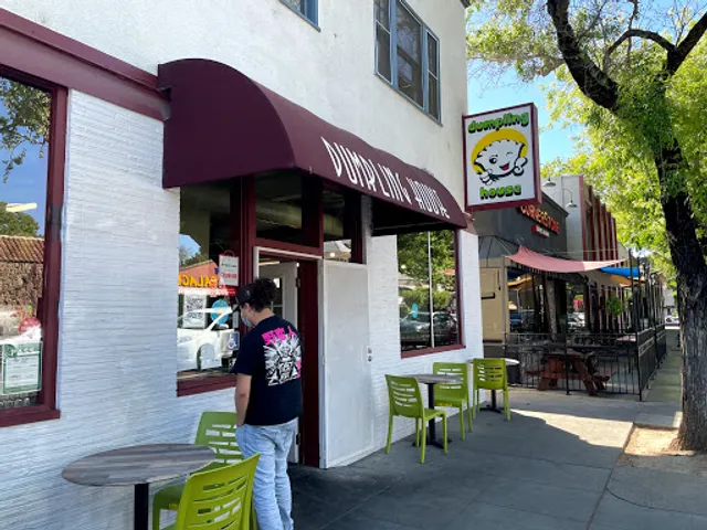 Dumpling House