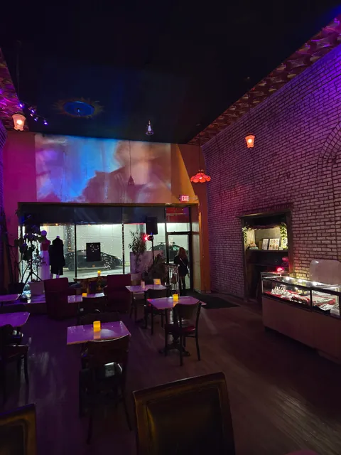 Odditeas Cafe & Artistic Lounge