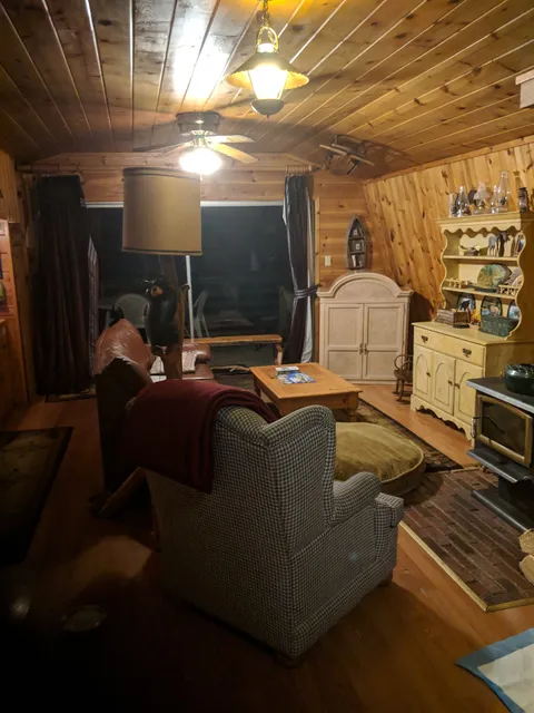 Dancing Bear Cabin