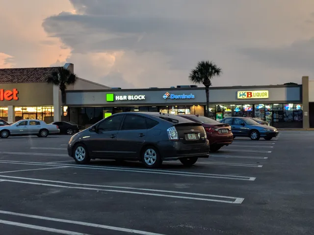 Florida Shores Plaza