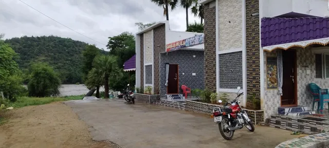 DD Golden River View Resort