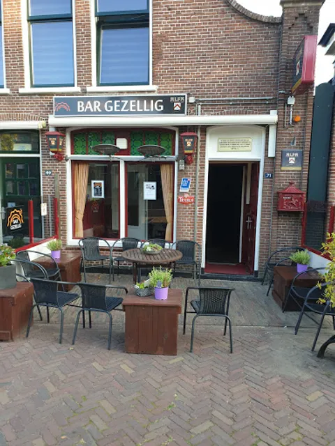 Bar Gezellig