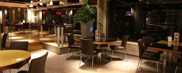 Cafe la Mode Acropolis