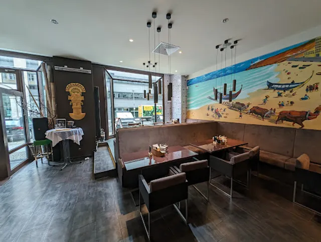 PINAS Asian Philippinisches Restaurant & Karaoke Bar