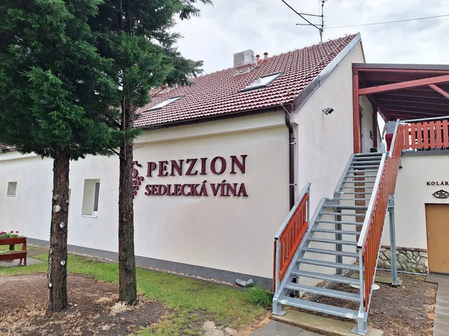 Apartmán Nesyt — Penzion a vinný sklep Sedlec