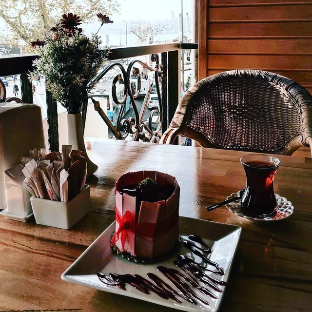 Cafe İstanbul