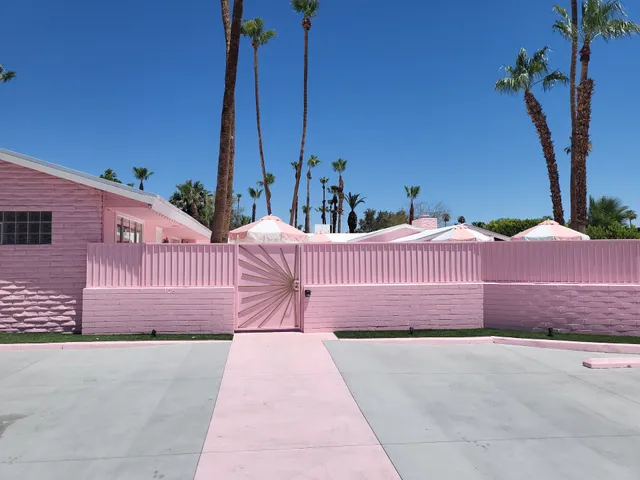 Trixie Motel