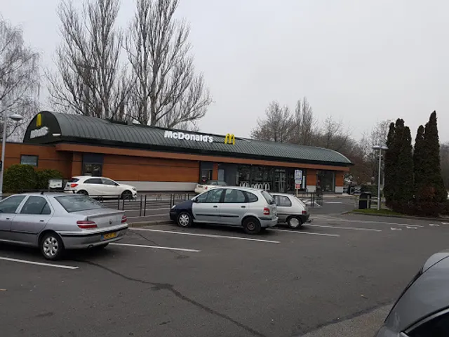 McDonald's Mulhouse Piscine