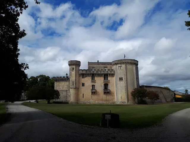 Château de Lamarque