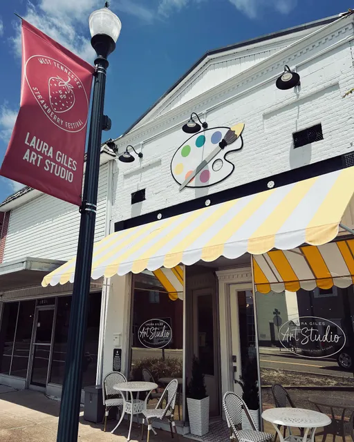 Laura Giles Art Studio