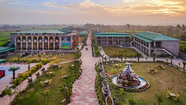 Corbett Elegant Retreat