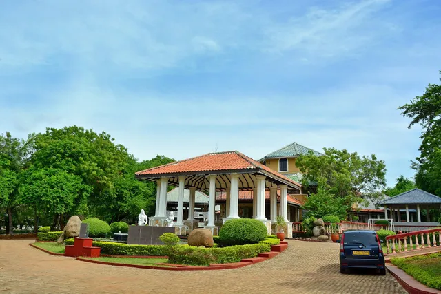 Kodigahawewa Forest Resort