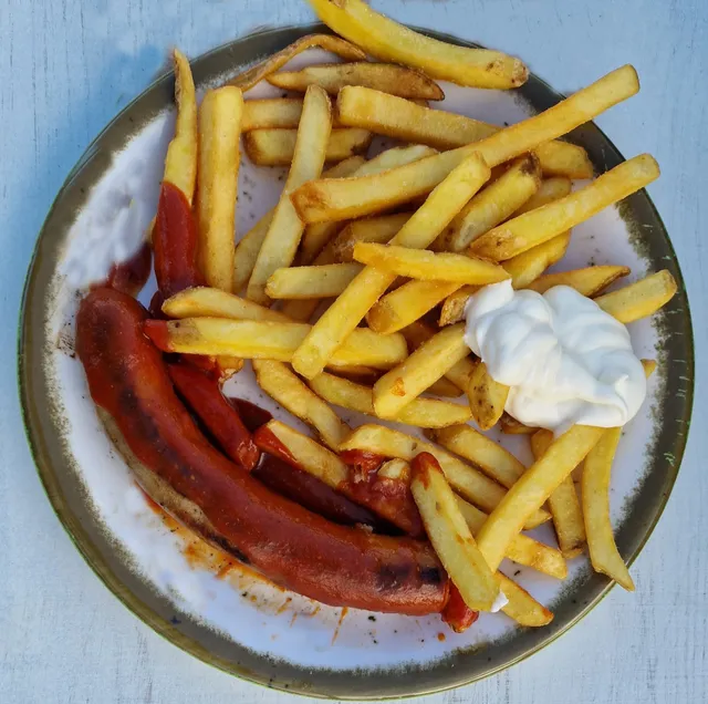 "Ankerplatz" am Bahnhof Warnemünde
