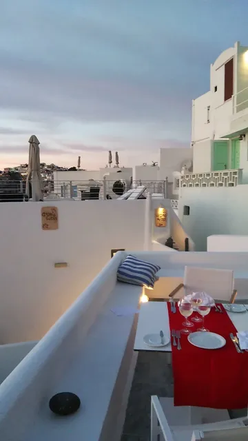 Aigialos Hotel Santorini