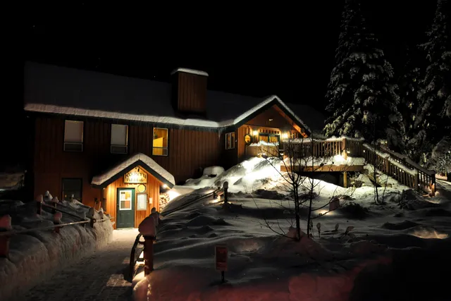 Cable Nature Lodge & Lounge