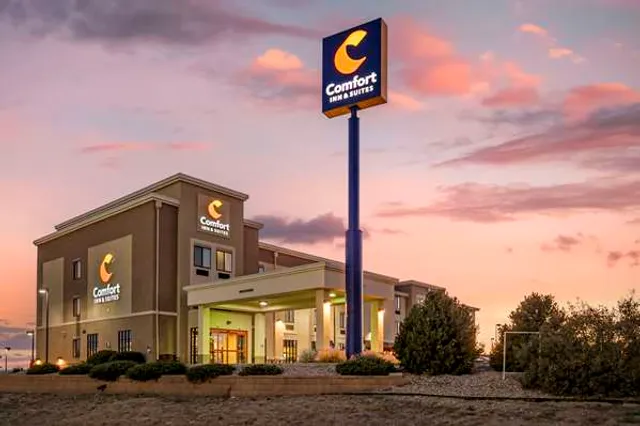 Comfort Inn & Suites