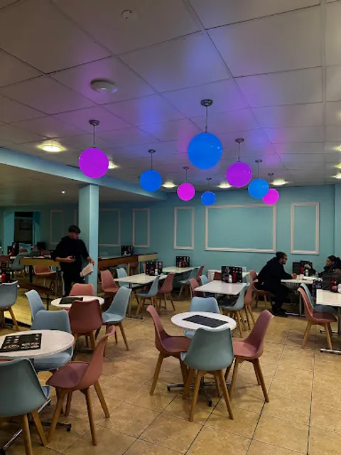 Makcaris Cafè and Icecream Parlour