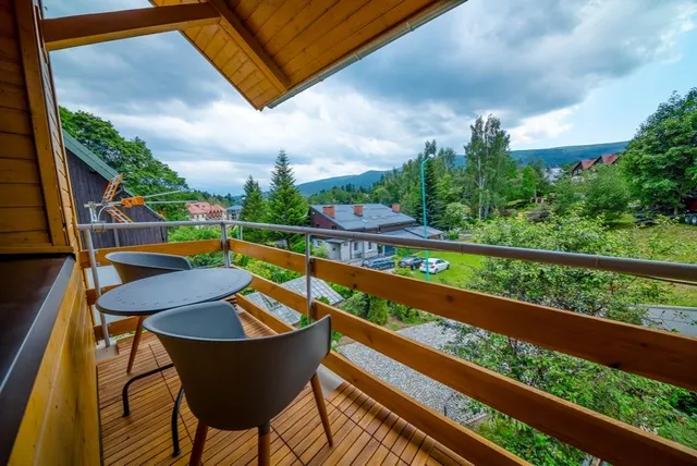 CZARNY JELEŃ - pokoje i apartamenty w Karkonoszach