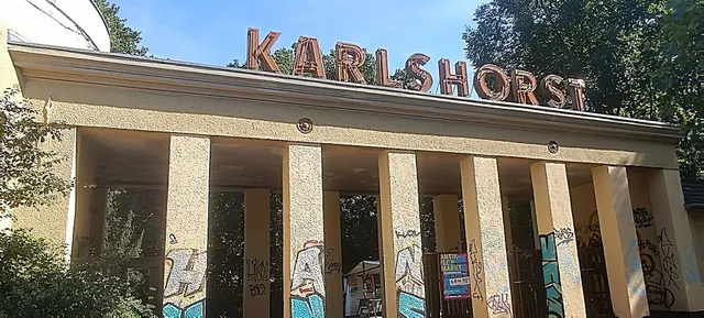 Antikflohmarkt Trabrennbahn Berlin Karlshorst