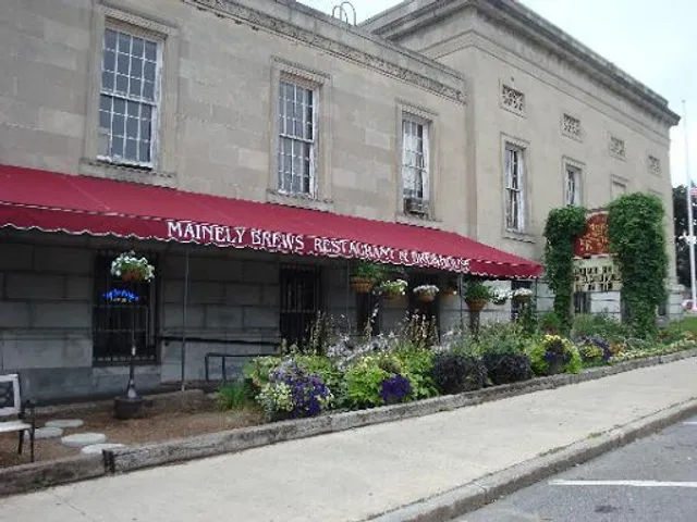 Mainely Brews Restaurant & Brewhouse