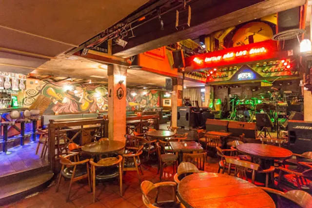 Blue Fantasy Music Pub